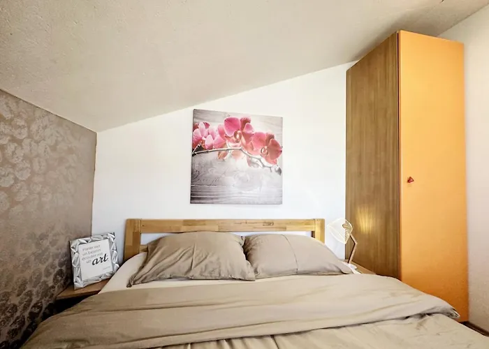 Apartment Angel