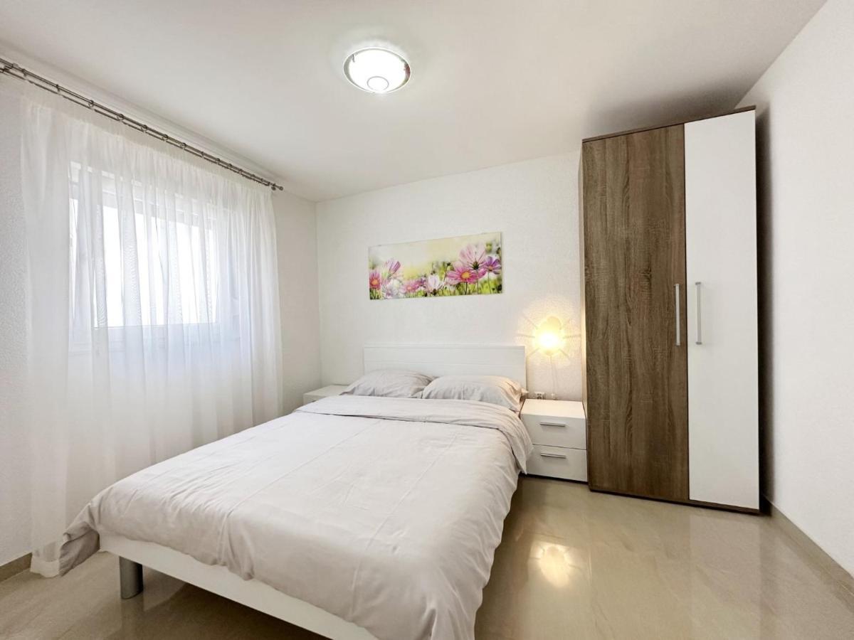 Apartment Angel